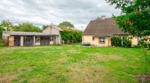 Dorfhaus mit Grundstück in Westpommern