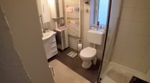 180 Badezimmer