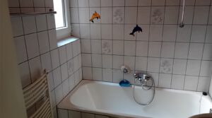 189 weit. Bad mit Wanne