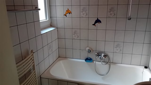 189 weit. Bad mit Wanne