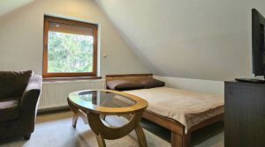 Jawor-dom-z-pieknym-ogrodem-sw