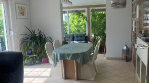 Gepflegtes Haus in beliebter Wohnlage mit Kamin und Wärmepumpe