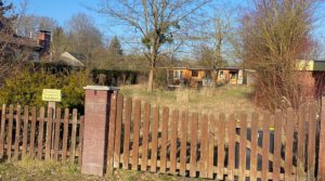 +Goßzügiges bauträgerfreies Grundstück mit Platz für 2 Einfamilienhäuser