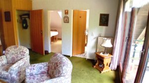 14 Wohnzimmer