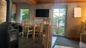 Wohnbereich mit Kamin