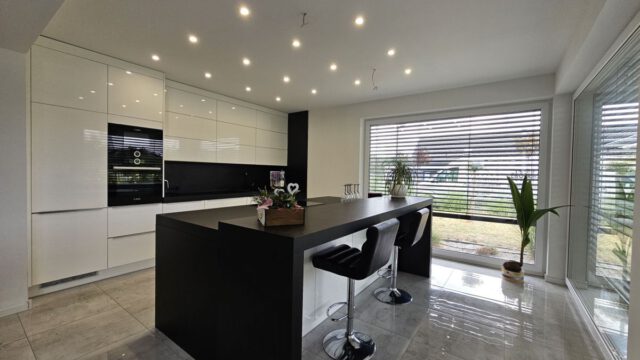 Lasow-ekskluzywny-dom-z-wyposa