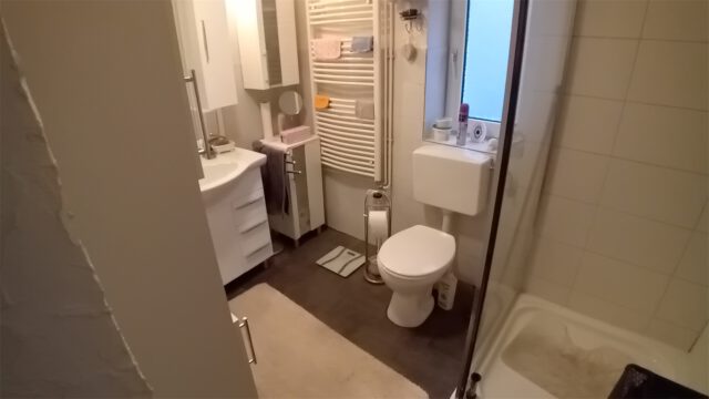 180 Badezimmer